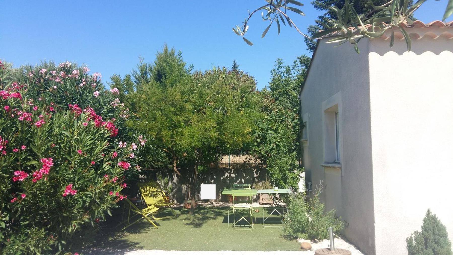 Au Bon Penequet Pujaut Exterior foto