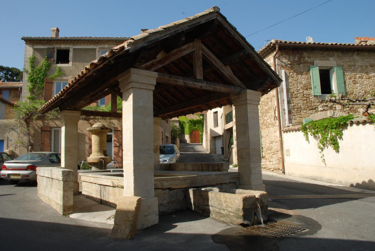 Au Bon Penequet Pujaut Exterior foto